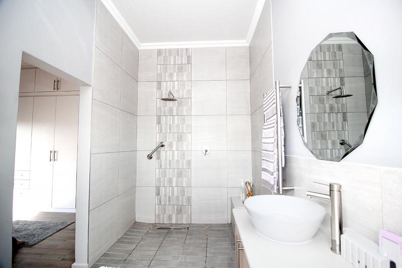 3 Bedroom Property for Sale in Reebok Western Cape